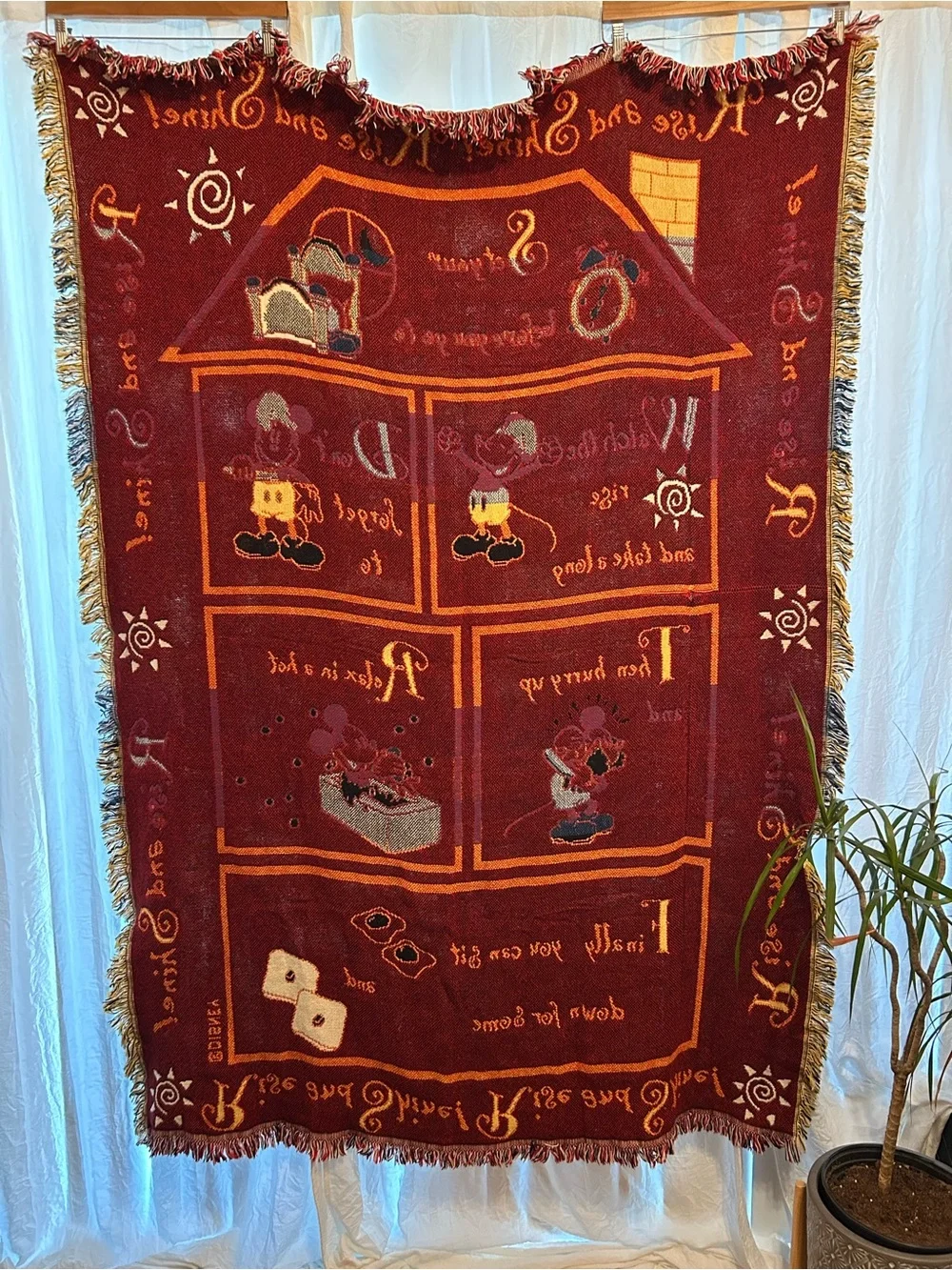 Disney Micky Mouse Rise and Shine Morning Routine Woven Blanket